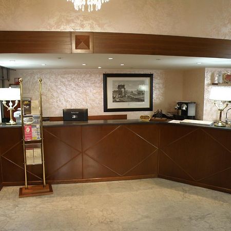 Hotel Primus Roma Bagian luar foto
